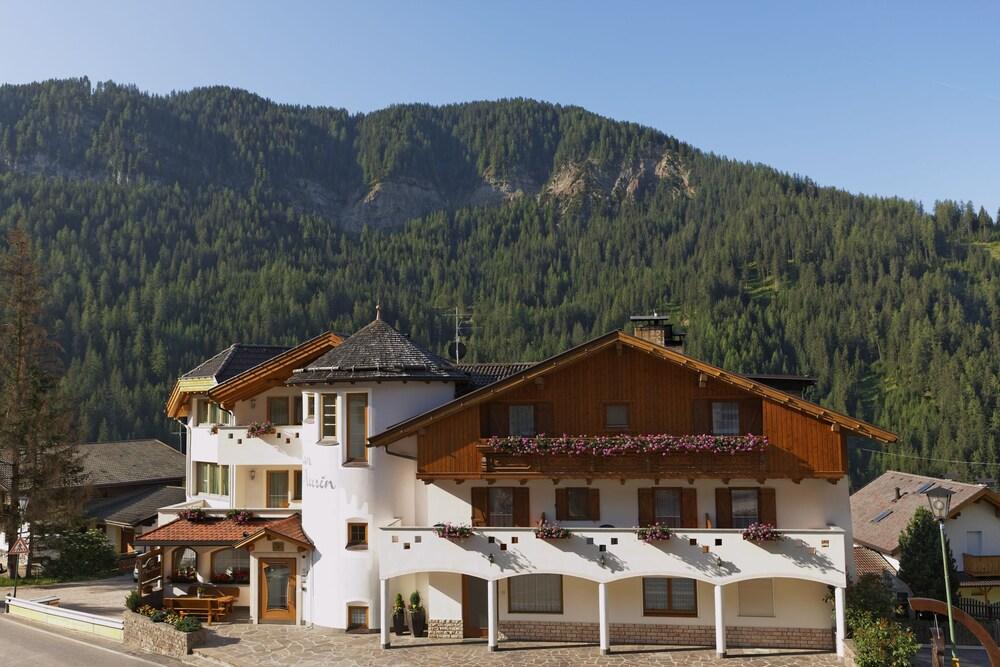 Hotel Plan Murin La Valle Ngoại thất bức ảnh